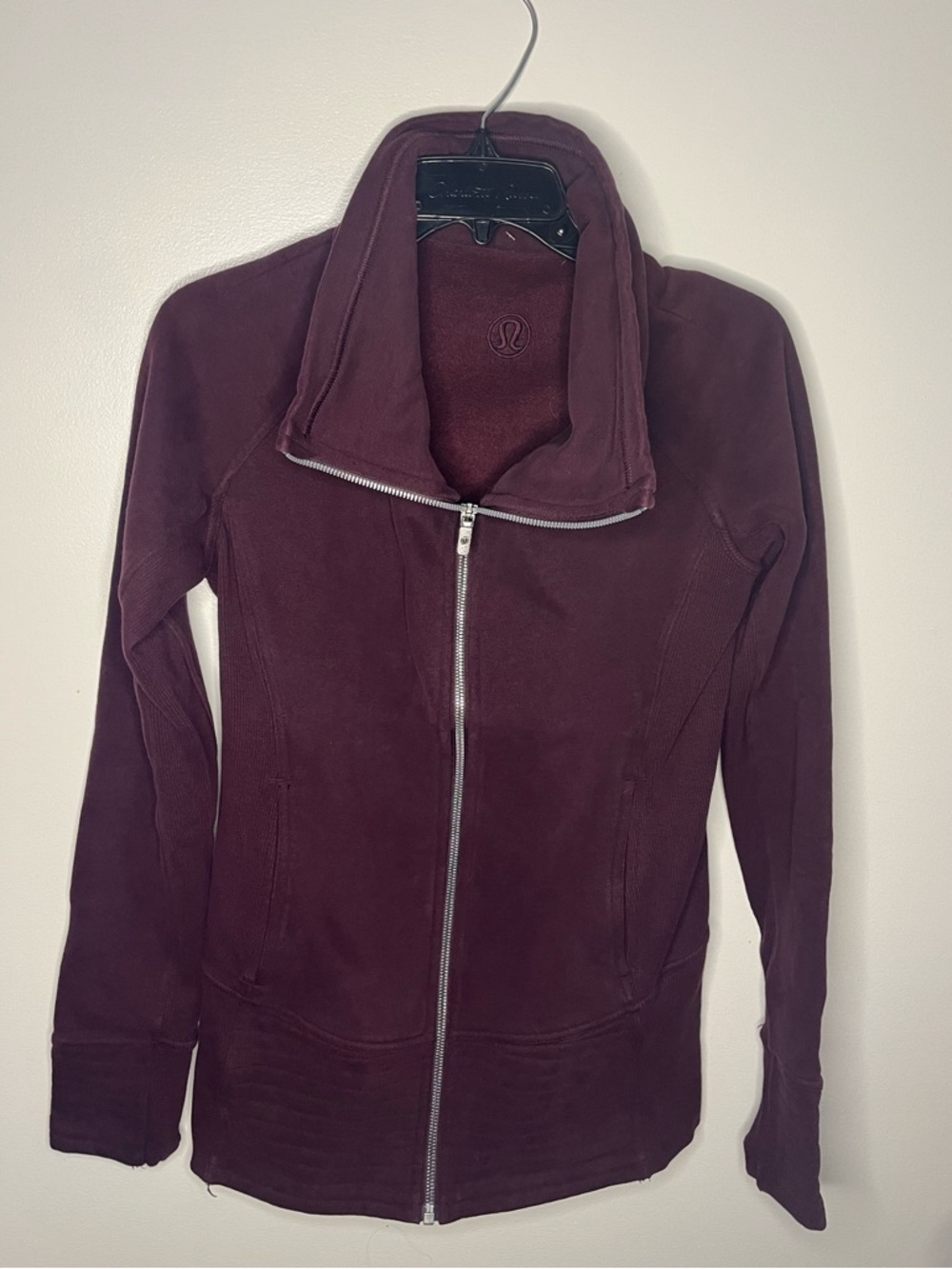 Lululemon | Heathered Core Burgundy Radiant Jacket | Size 6
